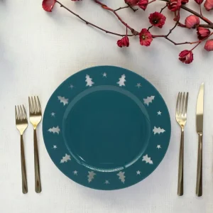 13 inch Reusable Plastic Hollow Festive Party Decoration Round Christmas Tree Charger Plate Handmade Elegant Table Centerpiece