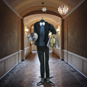 5ft Life Size Halloween Animatronics Zombie Waiter with Plate Halloween Party Decoration Props