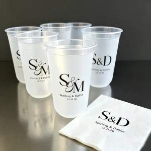 9oz Custom Frosted Plastic Cups With Lids and Straws Personalized Wedding Party Cups with Logo for Boba Drinks Events Bride Name