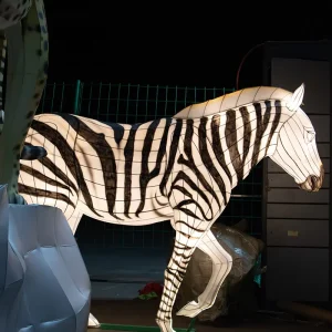 Chinese Silk LED Lanterns Waterproof Animal Shapes Outdoor Festival Decorations Halloween Thanksgiving Day Christmas New Year