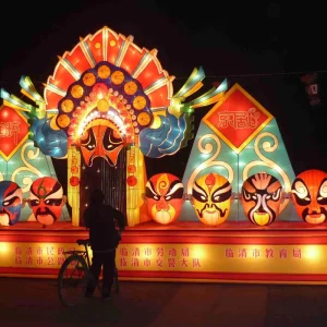 Chinese Style Decorative Lanterns for Festive Occasions Christmas Easter Chinese New Year Valentine’s Day for Resorts