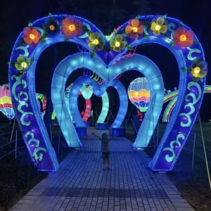 Chinese Traditional Lantern Festival Ramadan Tree Shaped Iron LED Lantern for New Year and Graduation Decorations