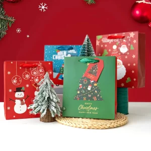 Christmas Cartoon Pattern Printing Holiday Gift Packaging White Cardboard Tote Paper Bag