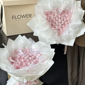 Christmas Graduation A Grade Immortal Heart Shaped Everlasting Eternal Preserved Rose Bouquet 2-3 Years Long Lasting