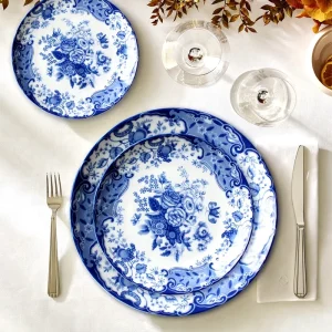Classic Blue and White Splendor Porcelain Dinner Plate with Intricate Floral Patterns