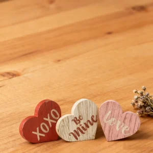 Classic Cute Valentines Day Decor Candy Heart Table Decorations Sign Valentines Day Wooden Tiered Tray Decor for Gift