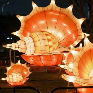 Conch Shaped Animal Lantern Waterproof Small Silk Lanterns Handmade Color Changing Lanterns for Zoo Light Festival Decorations