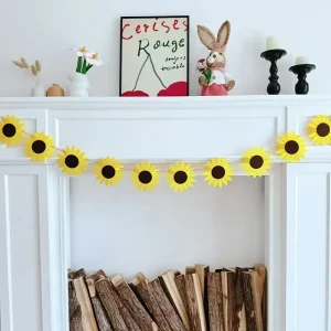 Country Theme Sunflower Garland and Banner Felt Spring Party Decoration for Christmas Thanksgiving Easter for Room Decor