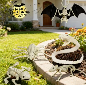 Cross border Halloween Funny Plastic Non Toxic Durable Simulated Animal Skeleton Decorations for Bar Haunted House Party Favor