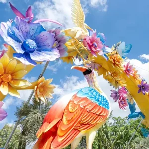 Custom Large Scale Traditional Chinese Silk Lantern Outdoor Decorative Bird and Flower Lanterns for Festival Exhibition
