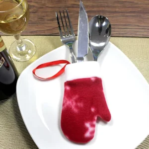 Custom Red Mini Snowflake Christmas Socks Party Tableware Decoration Non Woven Felt Tableware Decoration for Parties