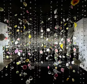 Custom Wedding Decoration Ceiling Flower & Crystal Bead Hangings Decorative Event Party Decor