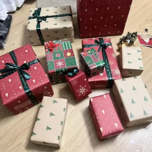 Customized Holiday Gift Box Wrapping Paper for Christmas Event Decorations Party-themed Tissue Paper Color Printing for Gifts