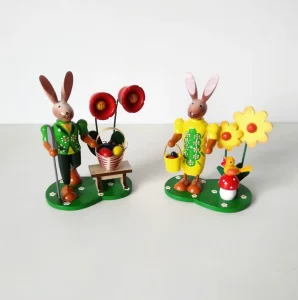 Easter Home Decor Wooden Rabbit with Flowers