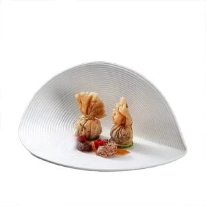 Elegant Party Dinnerware Steak Pasta Dessert Cold Dish Restaurant Serving Plate Ceramic White Irregular Dinner Plate