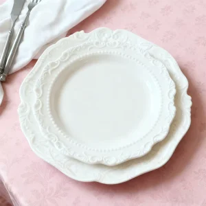 European Embossed Design Vintage Decorative Wedding Plate Set White Ceramic Dinner Plate Set White Table Plate for Event