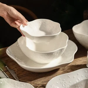 European Style Snowflake Embossed Ceramic Dinnerware Set Christmas Plates and Bowls Home Party Tableware