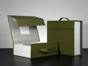 Factory Custom Magnetic Folding Gift Box Luxury Christmas Folding GiftBox Packaging Wedding Gift Box Folding Paper Box
