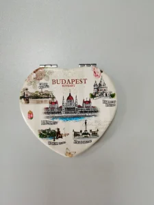 Factory Direct Heart Shape Folding Travel Mirror Portable Cosmetic Mirror with Own Design