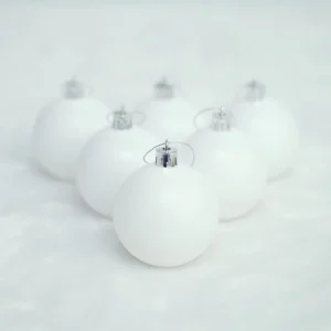 Factory Price Christmas Ball Decorations Small White Decorative Balls Eco Friendly Plastic Christmas Tree Accessories