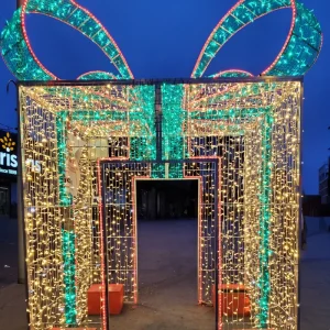 Festival Landscape Gift Box Tree Shape LED Iron Christmas Graduation Ramadan Outdoor Decor Lights