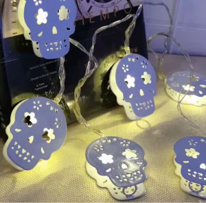 Festive Horror Atmosphere Decorative Light LED Wrought Iron Skull Shape Suitable Halloween Scene Decoration with Colorful Lights