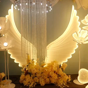 Festive Wedding Decor and Lighting Props to Make Your Wedding Party a Jubilant Celebration Filled with Cheer