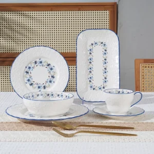 French Middle Ancient Holiday Romantic Rose Manor Embossed Flower Plant Light Luxury Retro Porcelain Plate Bowl Cup Kit