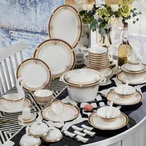 Gold Rim Bone China Ceramic Dinner Set Tableware with Gift Box for Home Fine Dining Wedding Gifts