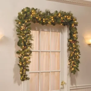 Green Leaves Light Christmas Greenery Artificial LED Fir Garland IP44 Rated Rechargeable Battery Powered Outdoor Decoration