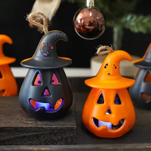 Halloween Children’s Handheld Plastic Pumpkin Lantern LED Electronic Candle Light Decorative for Halloween Easter Children’s Day