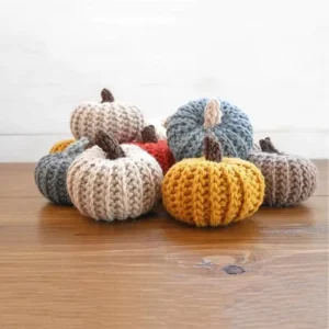 Handmade Cute Mini Knitted Crochet Car Hanger Small Pumpkin Craft for Halloween Party Home Decoration Gifts Props