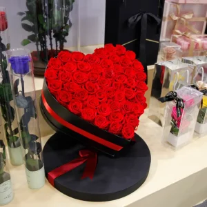 Heart Shaped Preserved Flowers Gift Box 50 Natural Roses