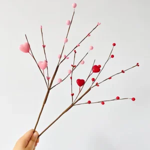 Heart Shaped Valentines Day Decorations Berry Picks for Valentine Wedding Candlelight Dinner Decorations