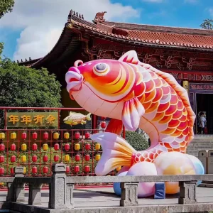 Large Red Carp Inflatable Decoration with Modern Style Waterproof 8 10ft Size PVC Material for Festival Celebration Advertising