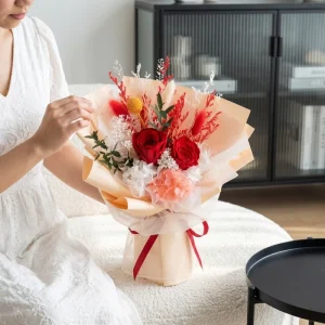 Light Luxury Eternal Rose Bouquet with Exquisite Packaging Handmade Preserved Flower Gift for Premium Gifting