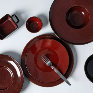 Luxury Red Glaze Porcelain Restaurant Nordic Modern Round Ceramic Dinner Plate and Bowl Set