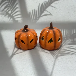 Modern European Style Halloween Pumpkin Ceramic Ornament Customized Color Hollow Design for Indoor Party Decorations