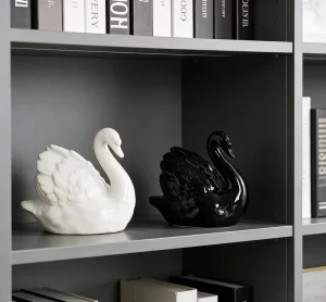 Modern White Porcelain Swan Ornament Handcrafted Animal Figurine for Home Table Decor