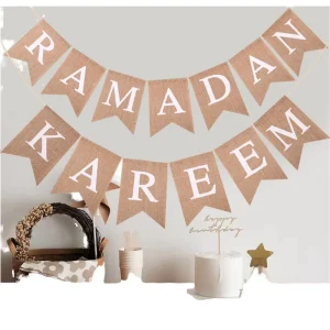 Multifunctional X’mas Festival Banner Happy Birthday Felt Pennant Flag for School for Halloween Christmas New Year Occasions
