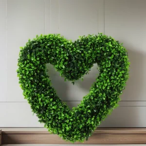 New Design Artificial Heart Shape Grass Wreath Plastic Wreath Green Boxwood Wreath for Home Wedding Decoration