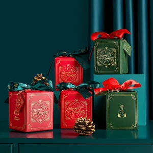Personalized High-End Christmas Themed Custom Candy Gift Packaging Kraft Paper Boxes for Snacks Baking Party Holiday
