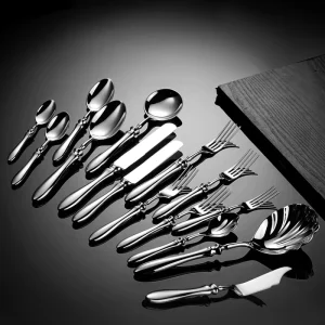 Silver Stainless Steel Wedding Flatware Set with Knife Fork Spoon Modern Design Eco-Friendly Mirror Polish Dinnerware