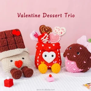 Valentine Day Dessert Decoration Cute Sweet Handmade Knitted Chocolate Strawberry Candy Dolls Party Favors