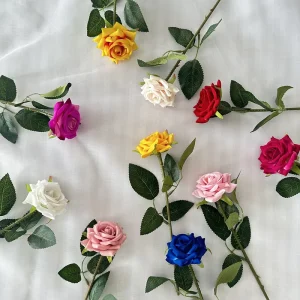 Wedding Decor European-style Small Branch Diamond Velvet Silk Rose Bouquet Hand-tied Photography Props Bridal Hand-held Faux