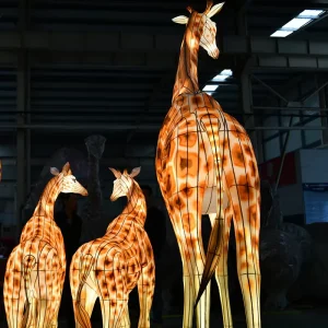 Zoo Iron Tree Lanterns Illuminated Festival Decoration for Parks and Zoos Graduation & Ramadan